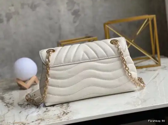 First bags ru reviews CHAIN VUITTON NEW LOUIS WAVE BAG 0501